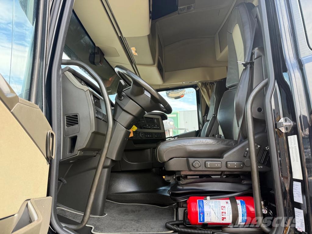 Volvo FH 16.750 FH 8x4*4 / Retarder + HMF 5020-K6 + Flyj Kranen voor alle terreinen