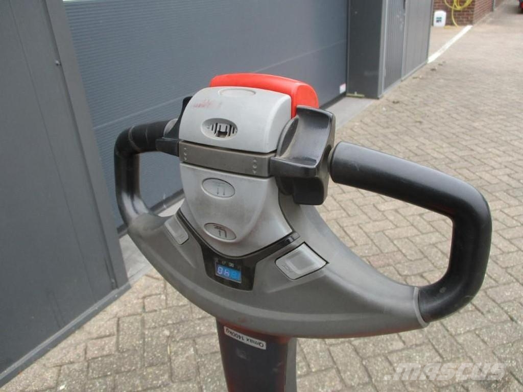 Toyota LWE140 Lavansiirtotrukit