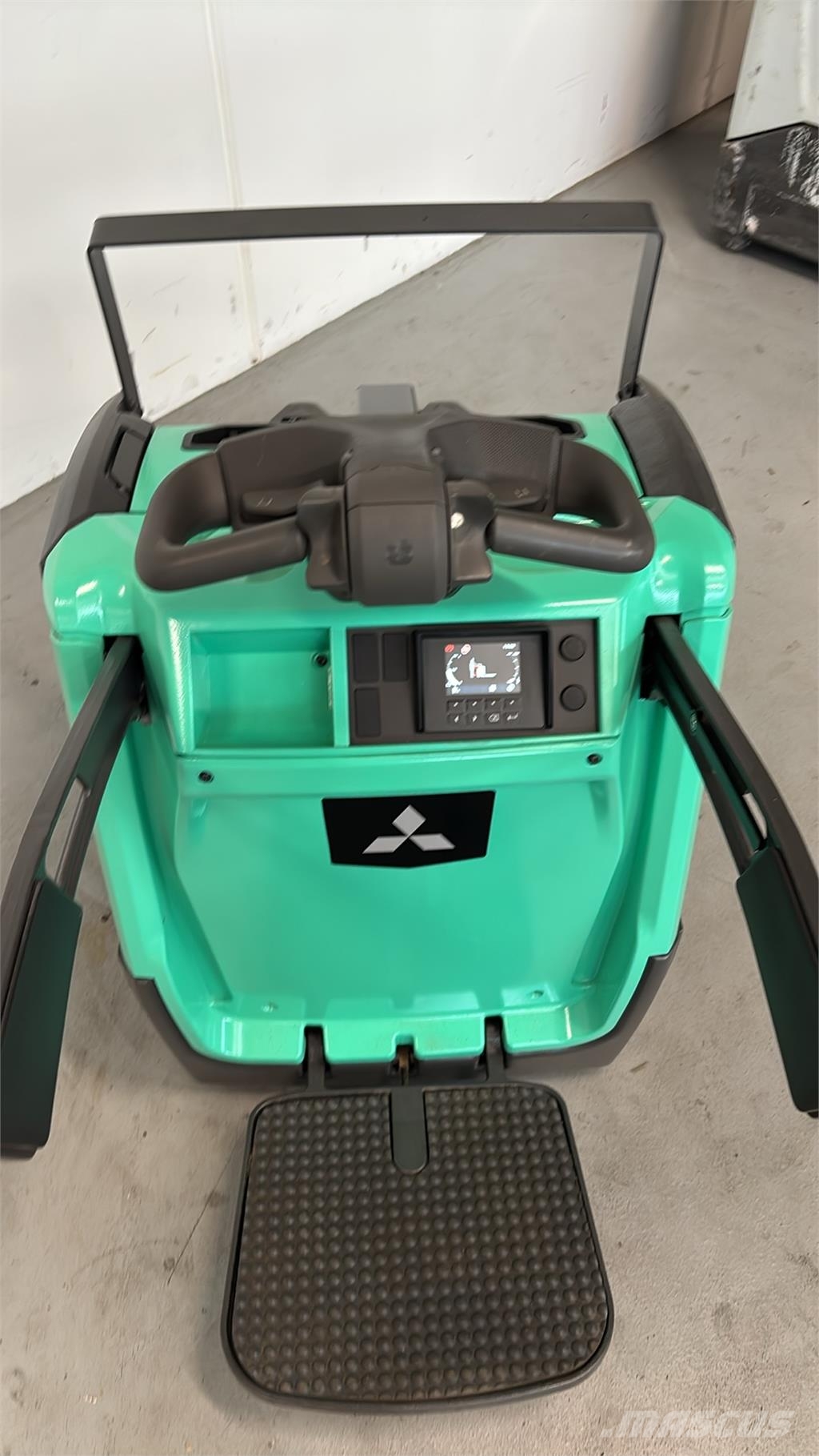 Mitsubishi PBV20N3 Platform truck
