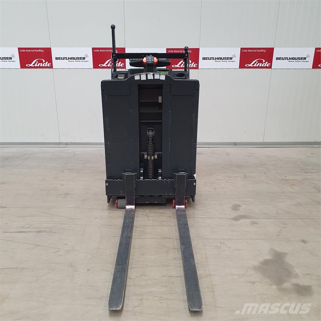 Linde V08-02 High lift order picker