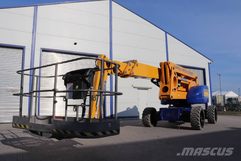 Niftylift HR28 Hy4x4 曲臂高空工作平台