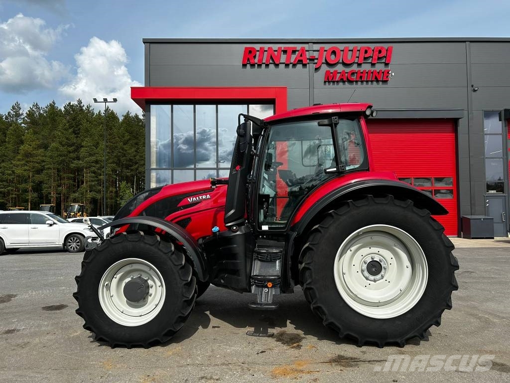 Valtra T 215 Direct/ 50km/h, 6kk Takuu! , Smart touch! Traktorer