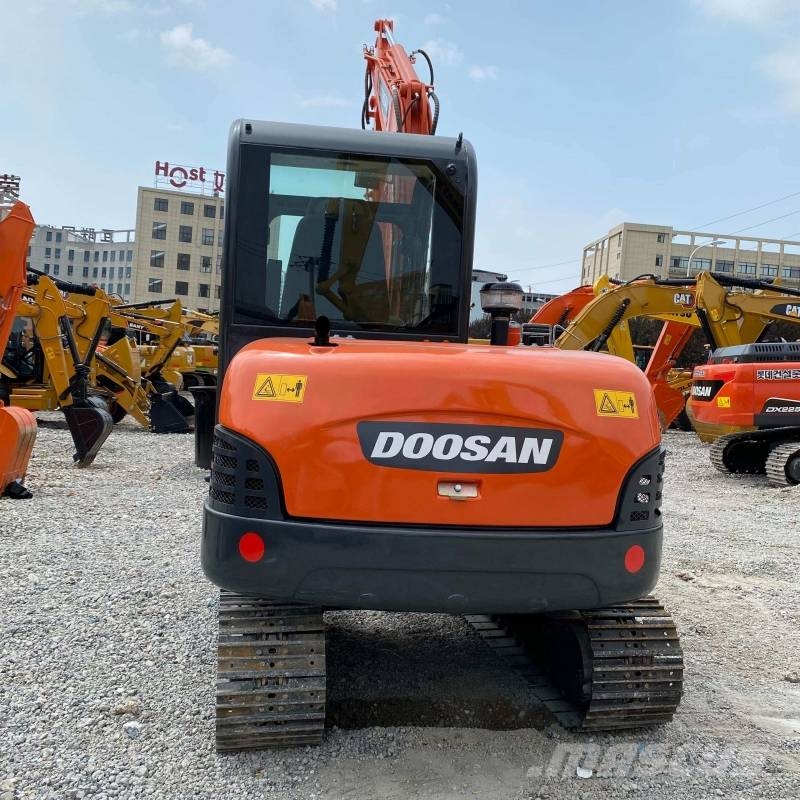 Doosan DH 60-7 Mini kotrók < 7t