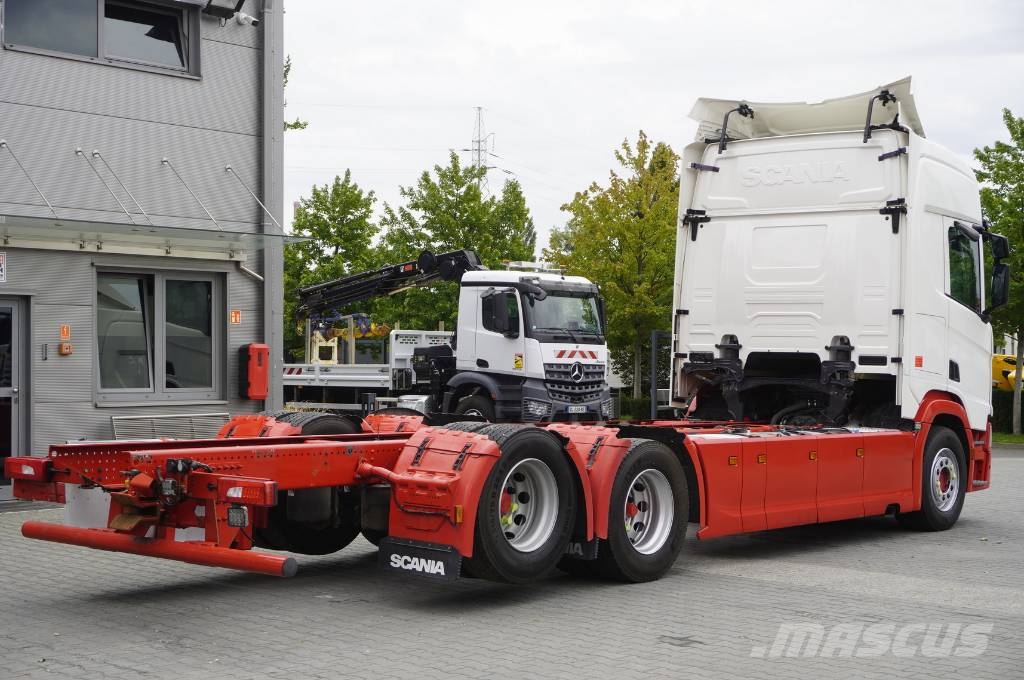 Scania R540 6×2 / Chassis 765cm / GVW with a trailer 68t Шасі з кабіною