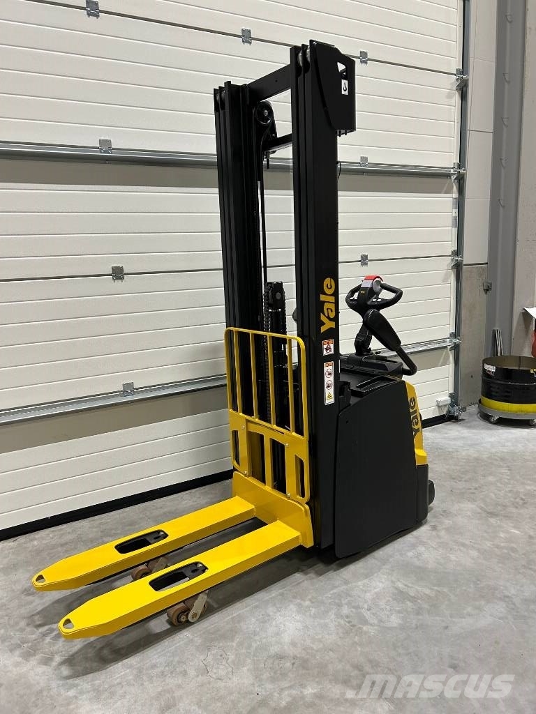 Yale MS16XIL. 5,5m Ledstaplare stödbenslyft Staplare-led