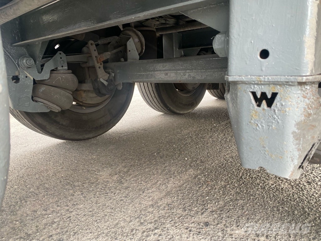 Spitzer SK2458CAL Tanktrailer