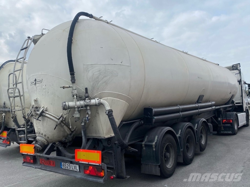 Spitzer SK2458CAL Tanktrailer