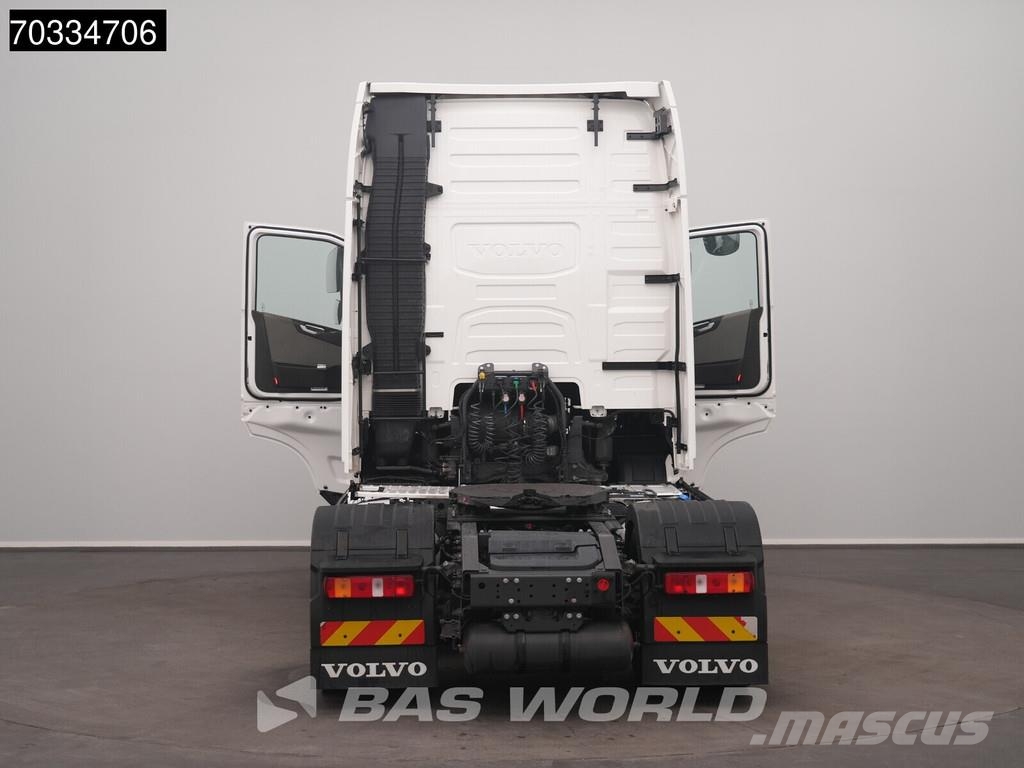 Volvo FH 500 4X2 XL 2x Tanks I-ParkCool ACC APK 04-2027 Седельные тягачи