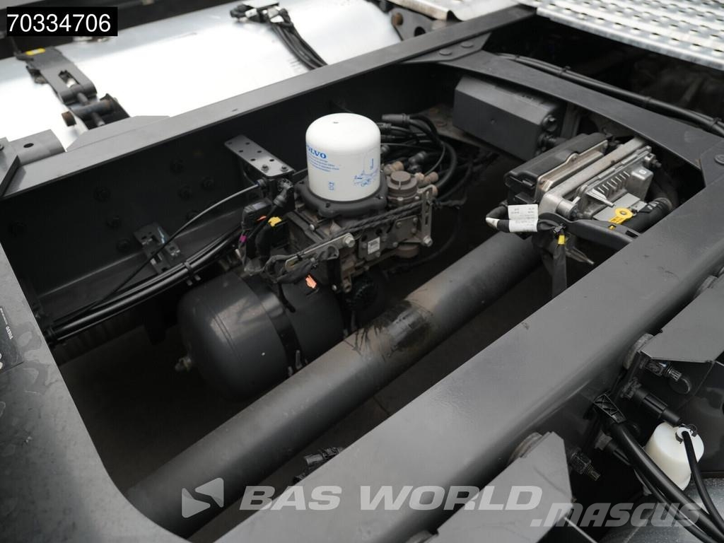 Volvo FH 500 4X2 XL 2x Tanks I-ParkCool ACC APK 04-2027 Vlačilci