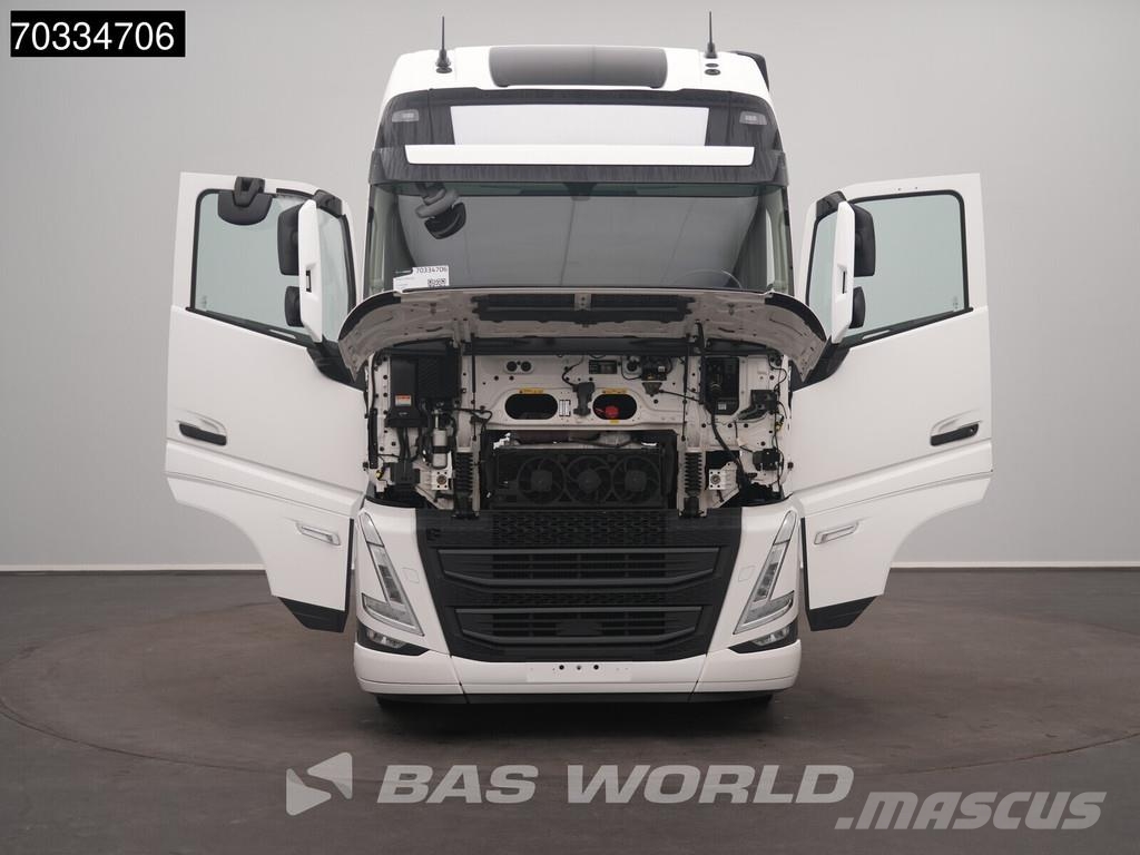Volvo FH 500 4X2 XL 2x Tanks I-ParkCool ACC APK 04-2027 Седельные тягачи