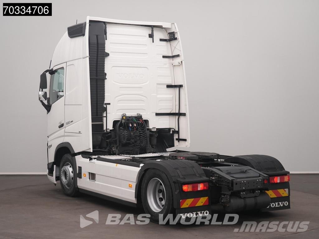 Volvo FH 500 4X2 XL 2x Tanks I-ParkCool ACC APK 04-2027 Vlačilci