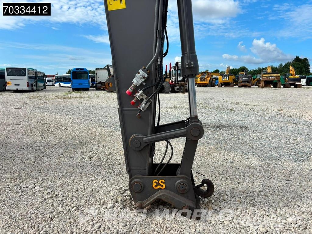 Volvo EC220 E L 履带挖掘机