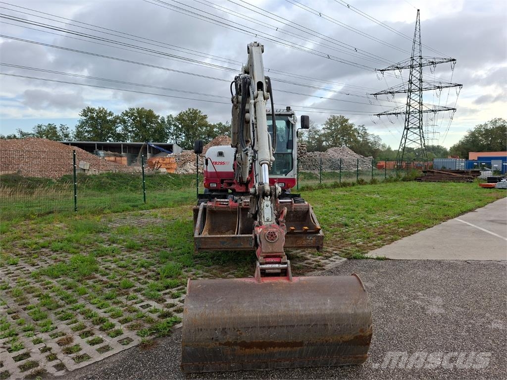 Takeuchi TB 295 W 4X4 その他