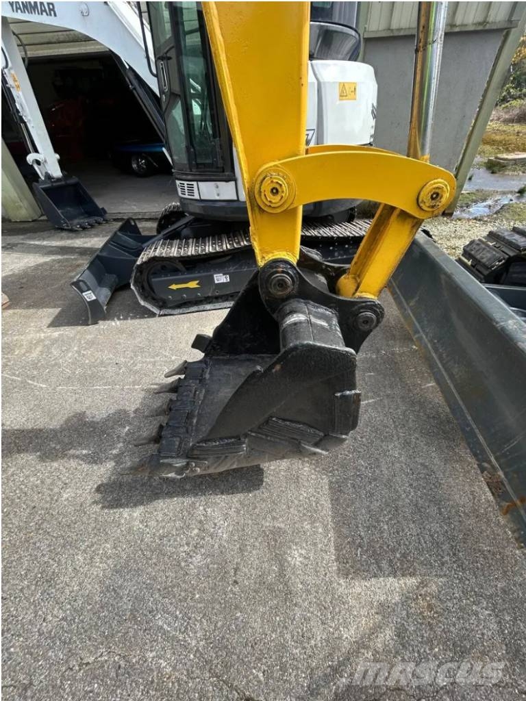 Hyundai R60-7 Bageri guseničari