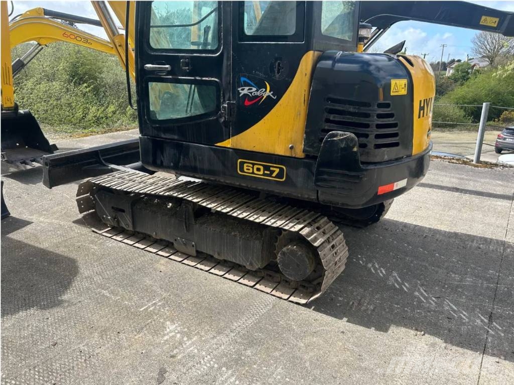 Hyundai R60-7 Bageri guseničari