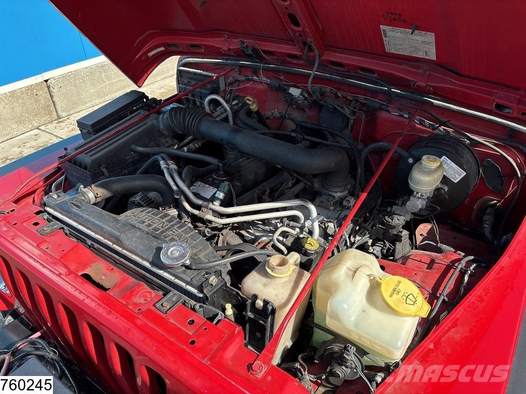 Jeep 4.0i Soft cabrio 4x4 Wrangler 4x4, Winch, Automati Visurgājēji/apvidus automobīļi