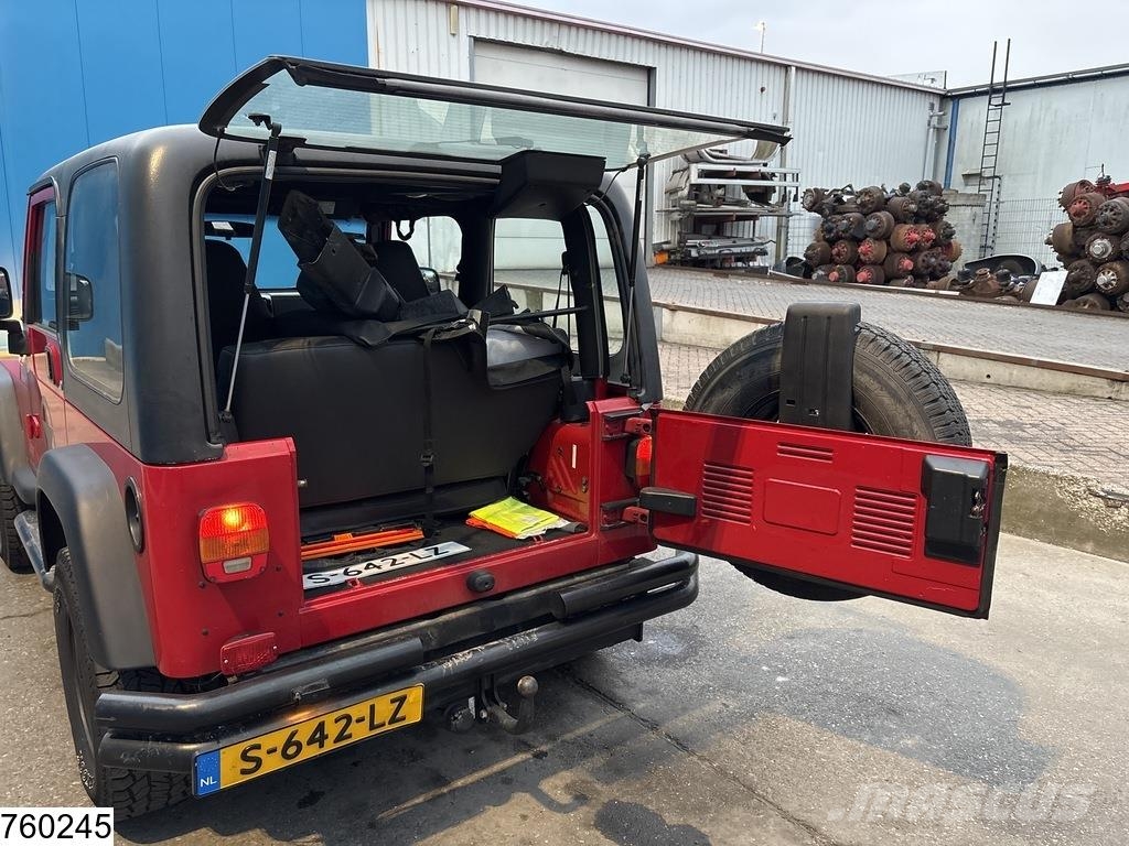 Jeep 4.0i Soft cabrio 4x4 Wrangler 4x4, Winch, Automati Visurgājēji/apvidus automobīļi