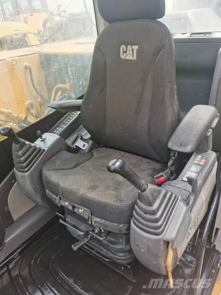 CAT 313D2GC Crawler excavators