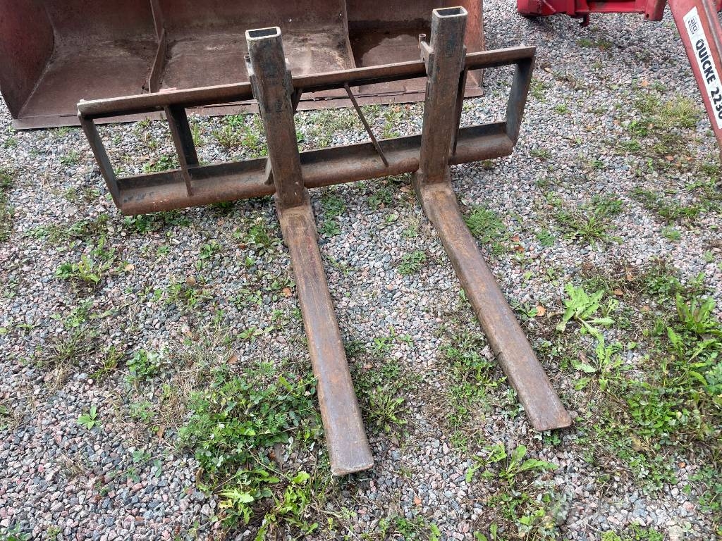Lastare Ålö Quicke 2230 till Volvo 430 Čelni nakladalci in kopači