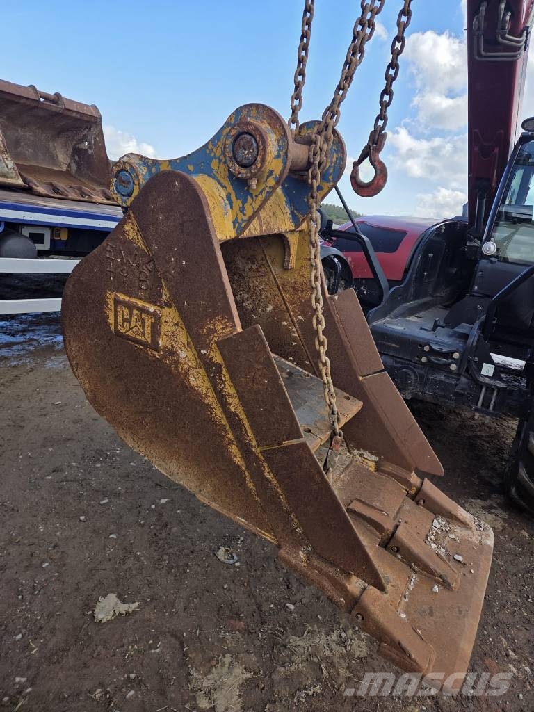 Selection of Digging Buckets to fit 20-24 ton Excavators Buckets