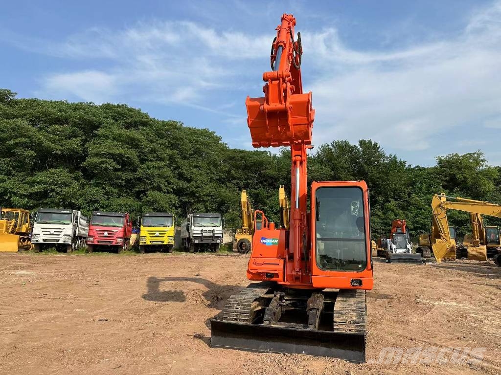 Doosan DH80 Mini pelle 7t-12t