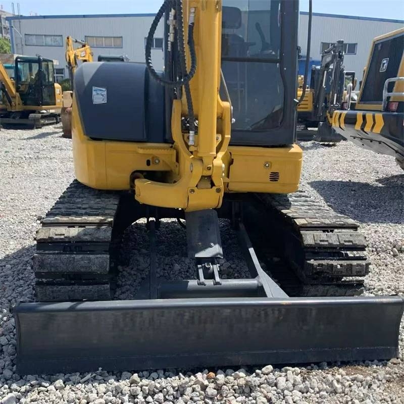 Komatsu PC50MR Miniescavatori