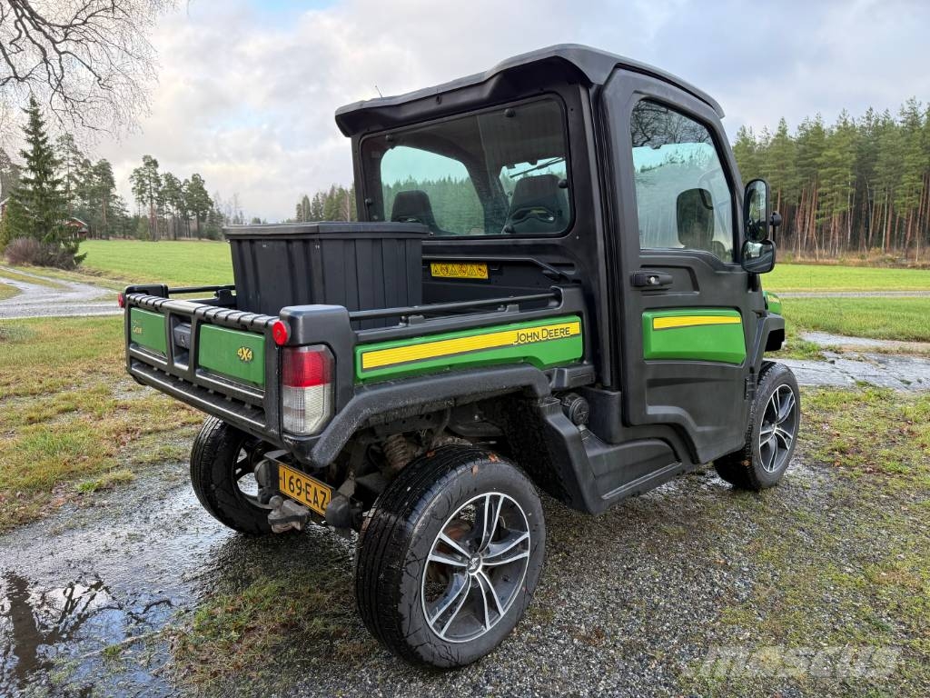 John Deere Gator XUV 865M UTV