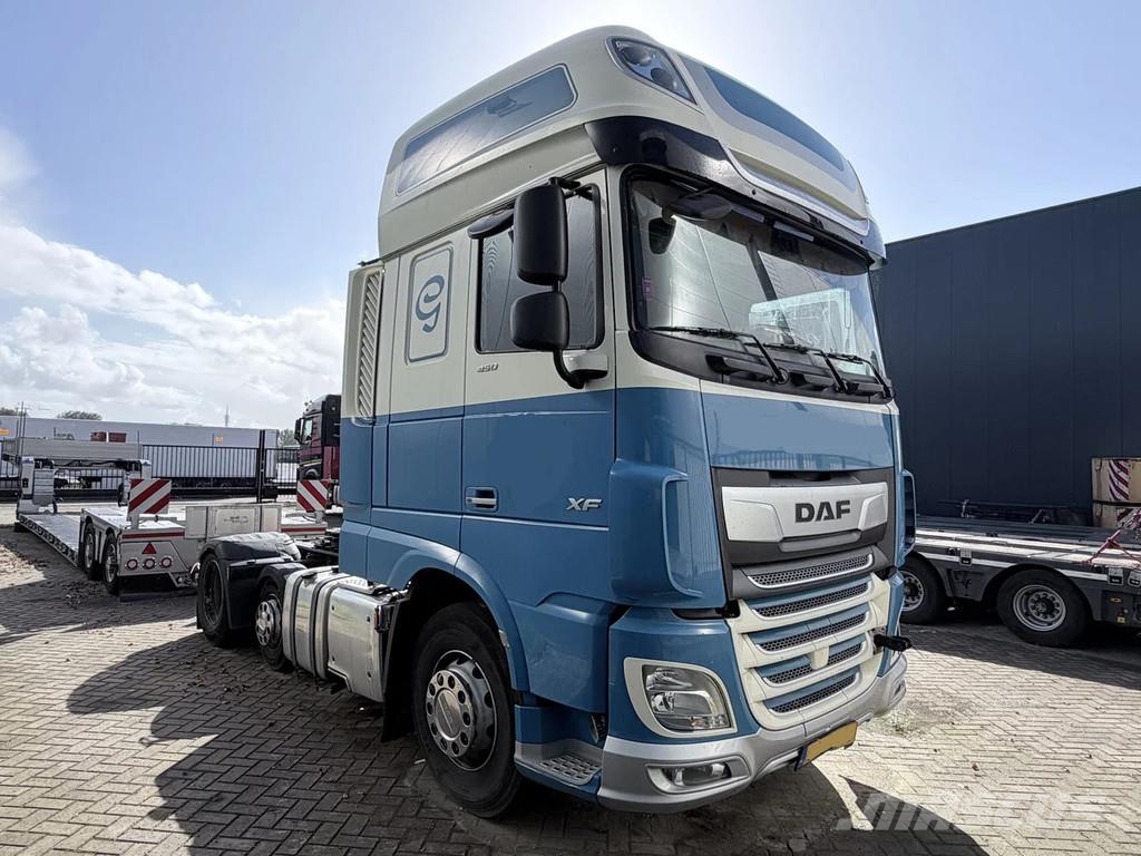 DAF XF 450 SuperSpaceCab, 6x2 Midlift. Cabezas tractoras