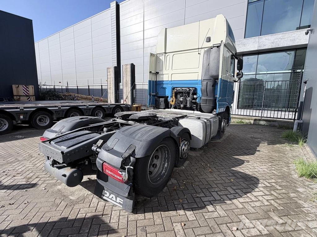DAF XF 450 SuperSpaceCab, 6x2 Midlift. Cabezas tractoras