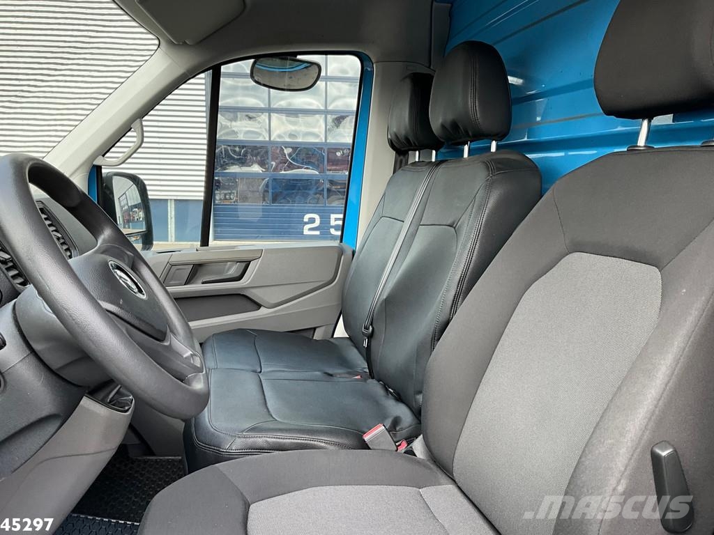 Volkswagen Crafter 35 2.0 TDI met Nieuwe Oprijcarrosserie Автовози