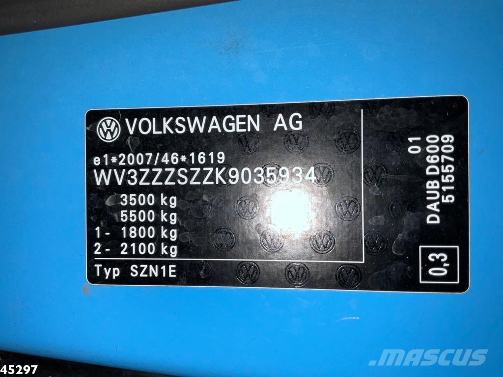 Volkswagen Crafter 35 2.0 TDI met Nieuwe Oprijcarrosserie Автовози