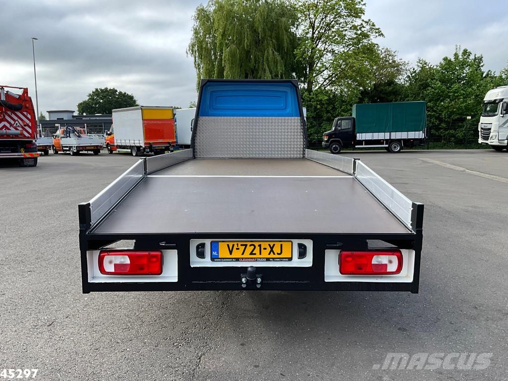 Volkswagen Crafter 35 2.0 TDI met Nieuwe Oprijcarrosserie Автовози