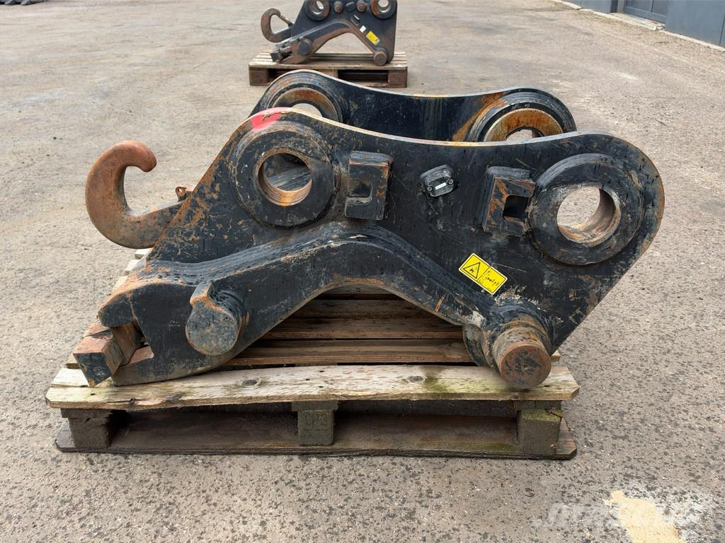 CAT quick coupler CW 55S-H-6-N موصلات سريعة