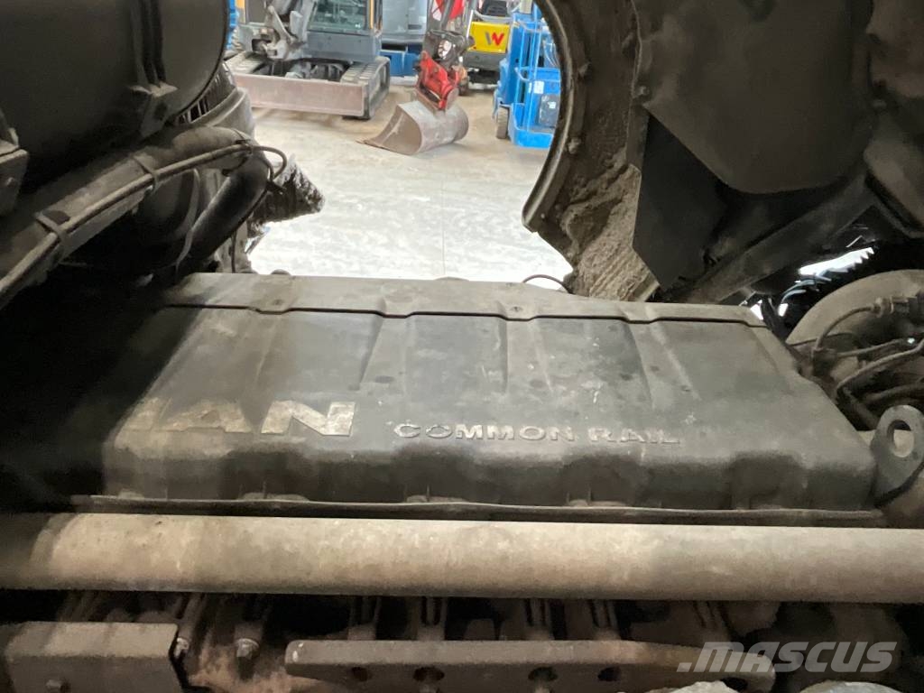 MAN TGS 35.440 8X4 شاحنات الرافعات الخطافية