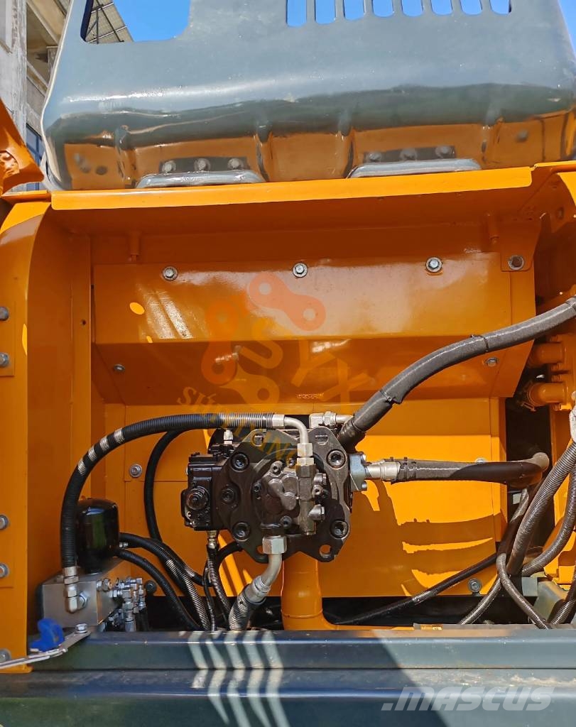 Hyundai R305 Bageri guseničari