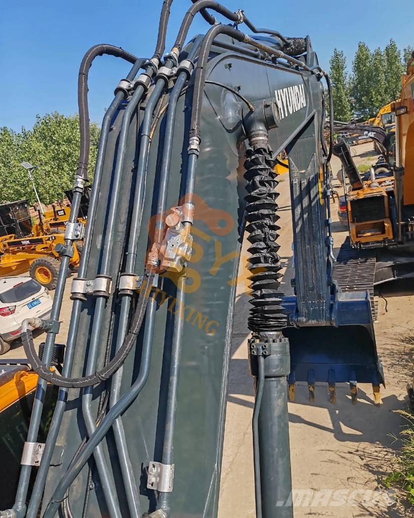 Hyundai R305 Bageri guseničari