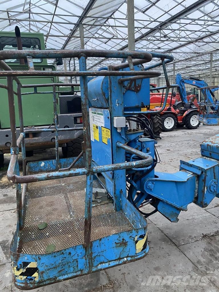 Aichi SR18A رافعات سلة تلسكوبية