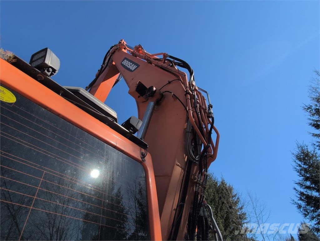 Doosan DX 140 LC-3 حفارات زحافة