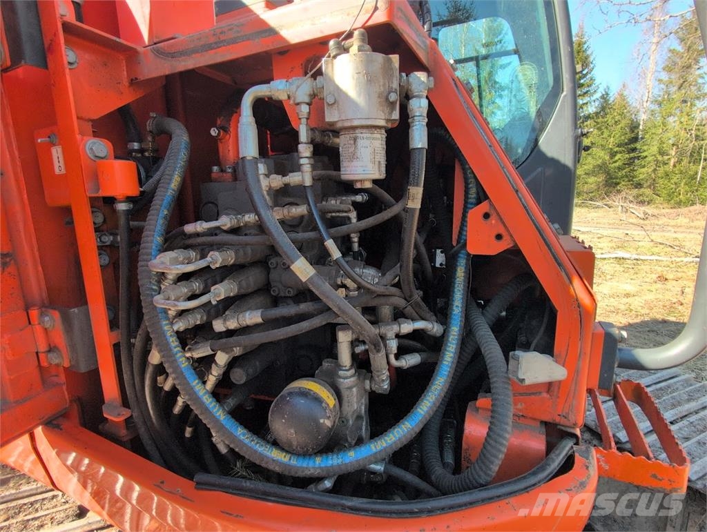 Doosan DX 140 LC-3 حفارات زحافة