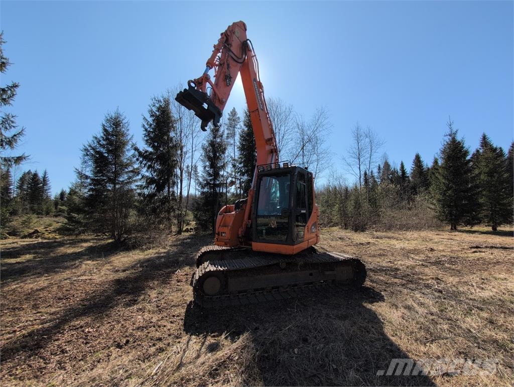 Doosan DX 140 LC-3 حفارات زحافة