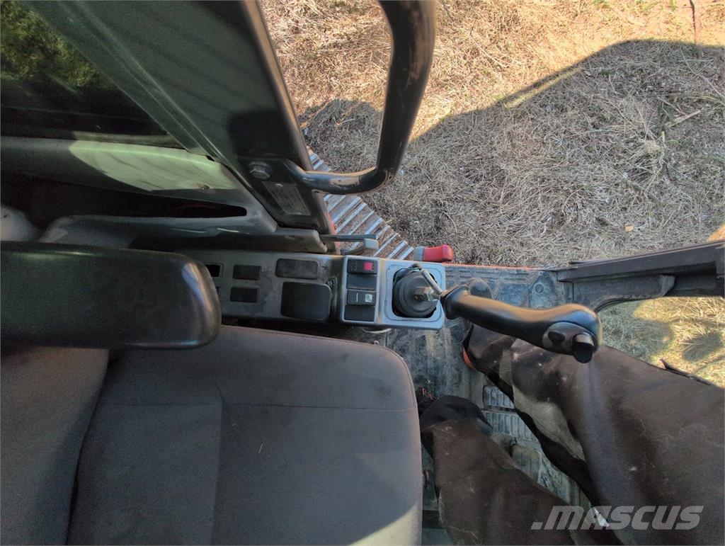 Doosan DX 140 LC-3 حفارات زحافة