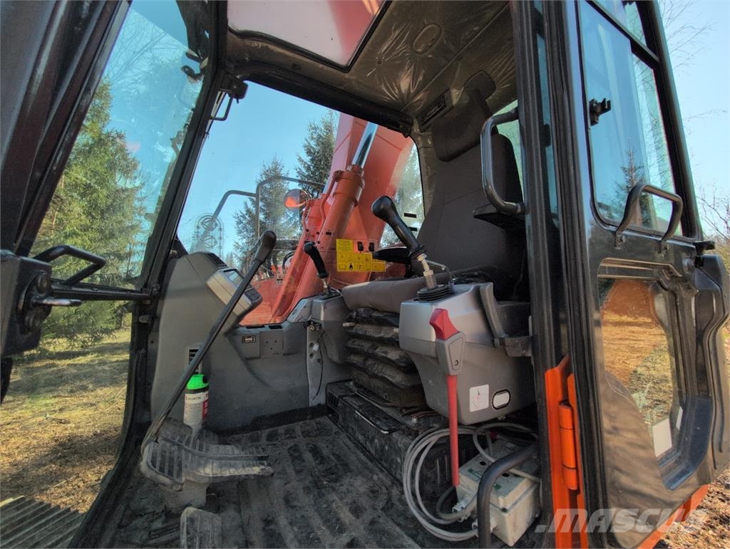 Doosan DX 140 LC-3 حفارات زحافة