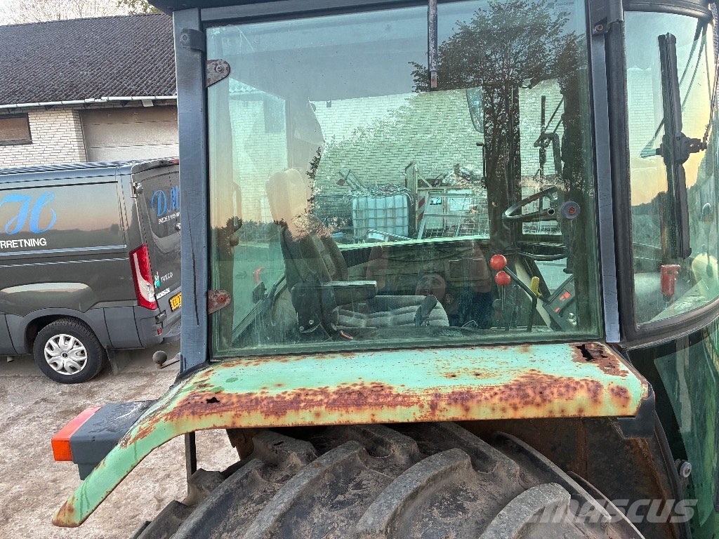 John Deere 3050 Трактори