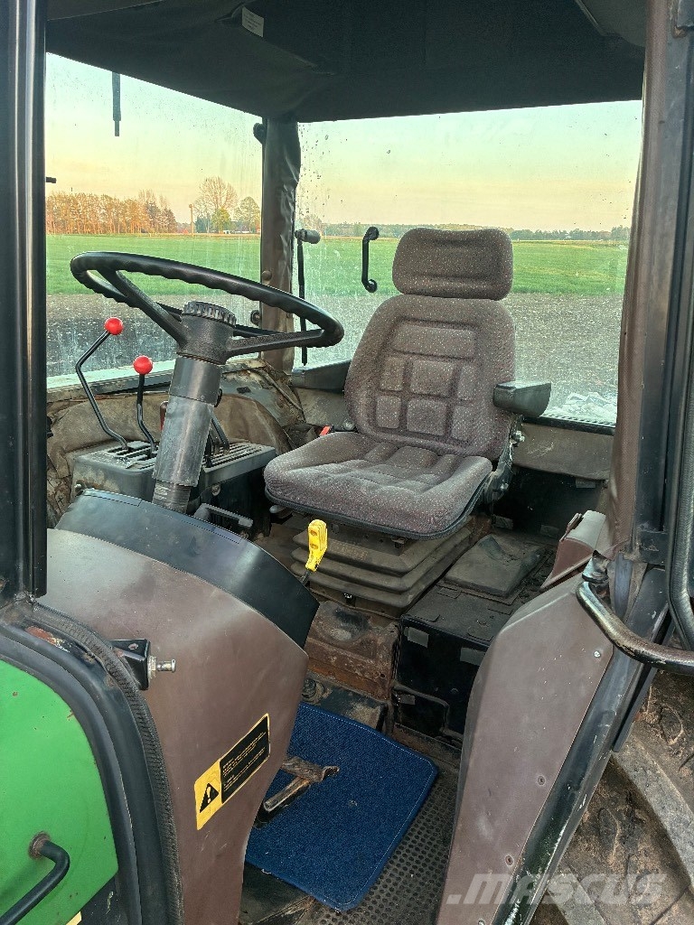 John Deere 3050 Трактори