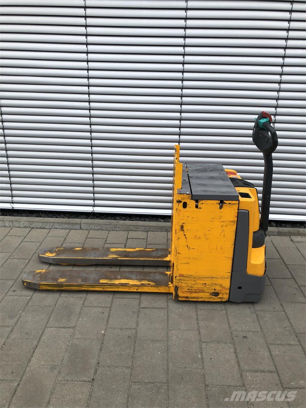 Jungheinrich EJE-C 20 Pedestrian stacker