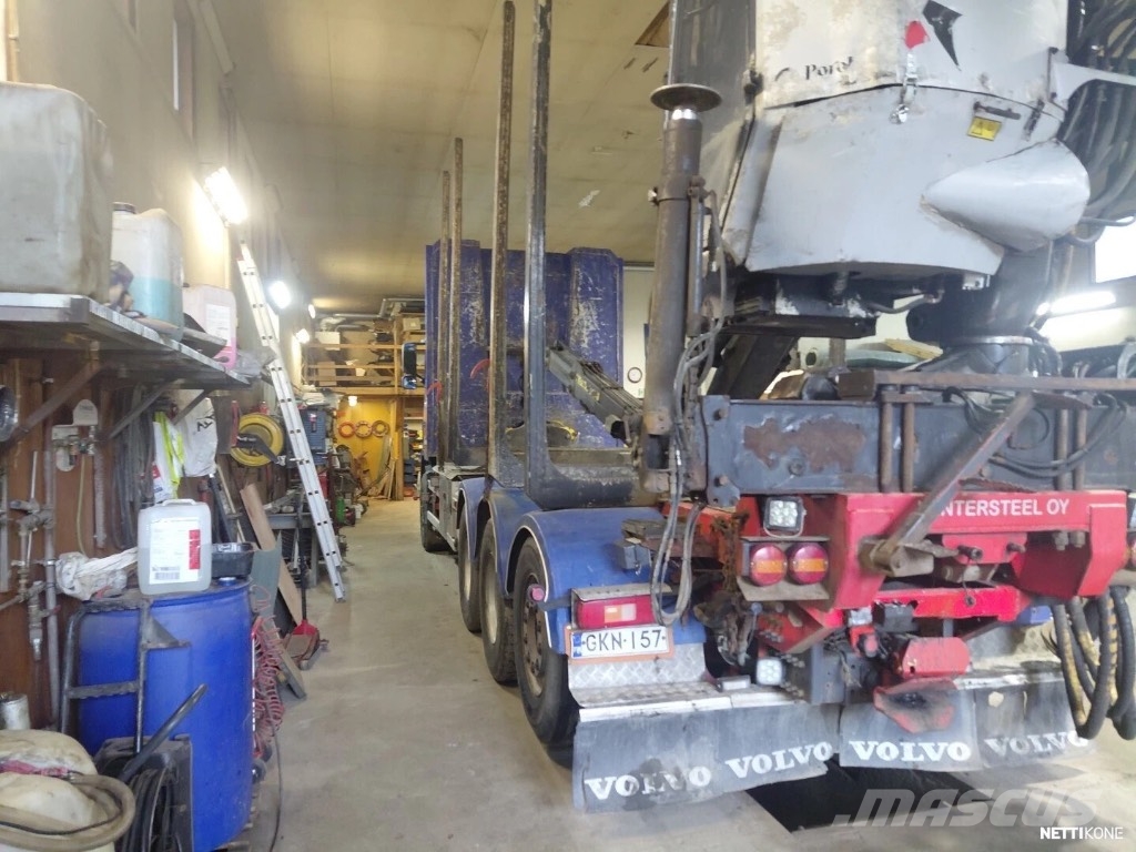 Volvo FH 16 750 شاحنات أشجار