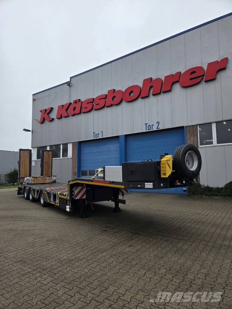 Kässbohrer SLA 3R Jumbotrombontrailer med hjulfickor OMG LEV Low loader yari çekiciler