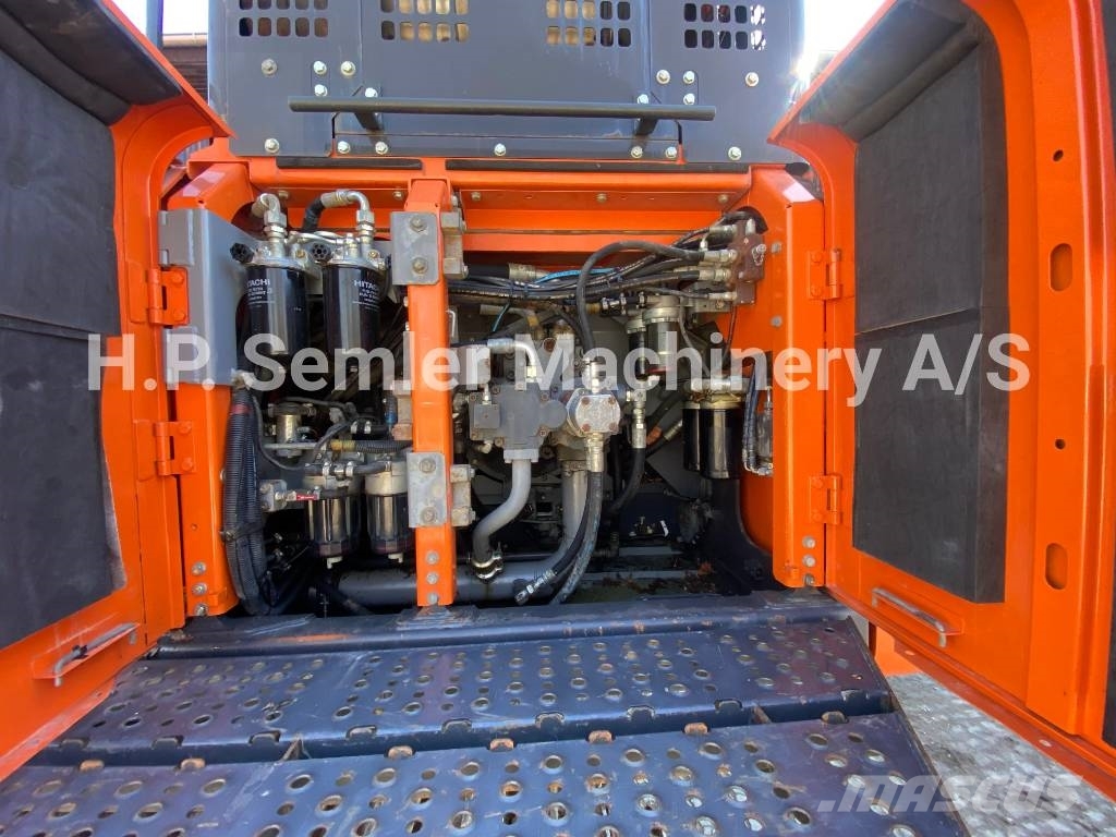 Hitachi ZX490LCH-6 Crawler excavators