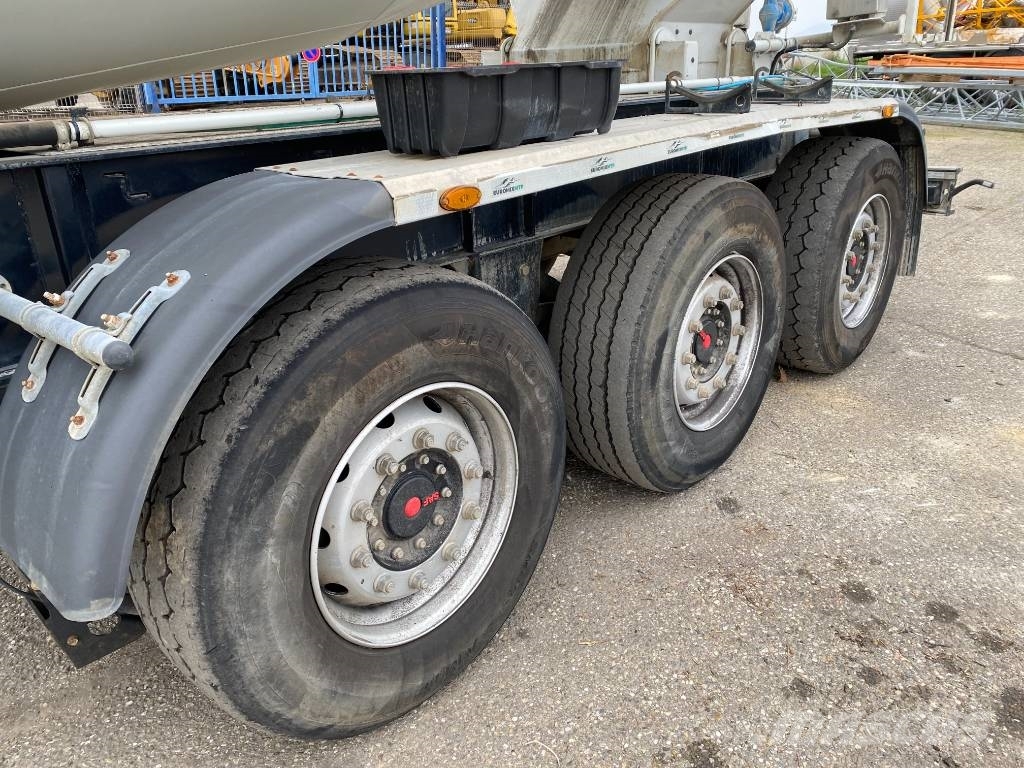 Euromix MTP Malaxeur a béton MTPS.T EM12RFPT Origine 3180hrs!! Outros Semi Reboques