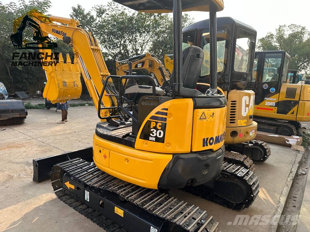 Komatsu PC 30 Εκσκαφείς με ερπύστριες